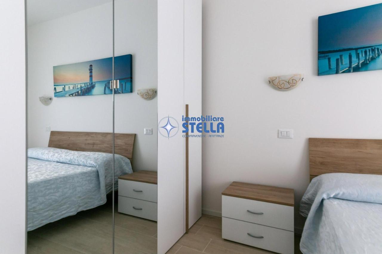 Condominio Medusa ลิโดดิเยโซโล ภายนอก รูปภาพ