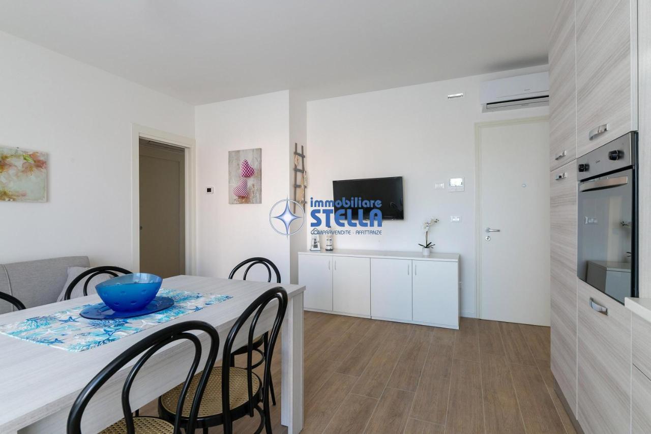 Condominio Medusa ลิโดดิเยโซโล ภายนอก รูปภาพ