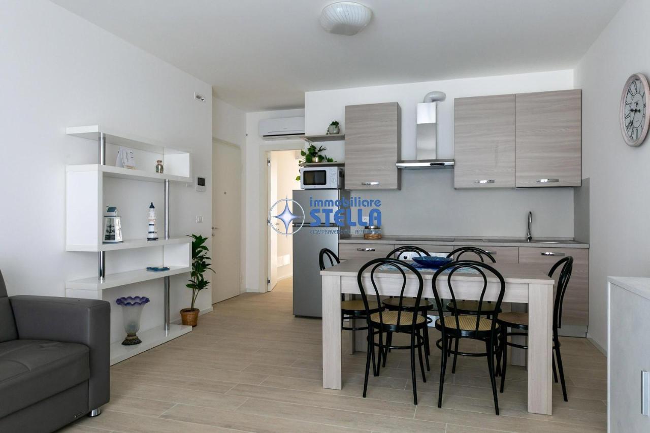 Condominio Medusa ลิโดดิเยโซโล ภายนอก รูปภาพ