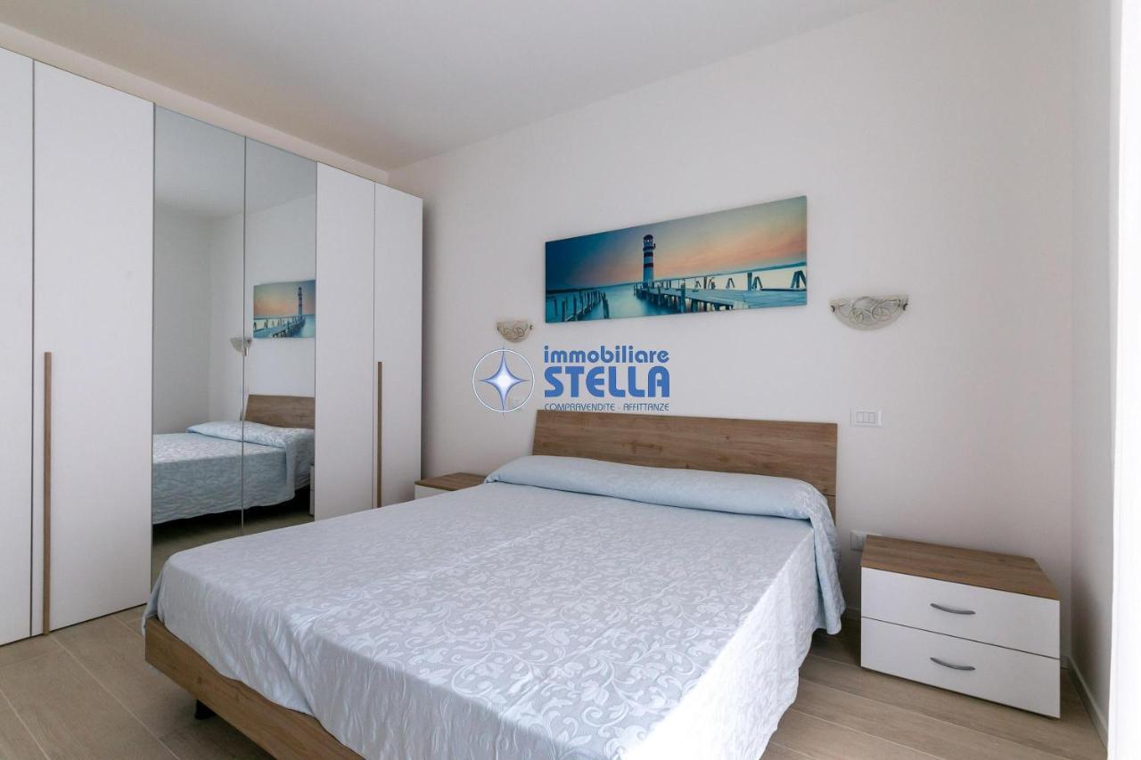 Condominio Medusa ลิโดดิเยโซโล ภายนอก รูปภาพ