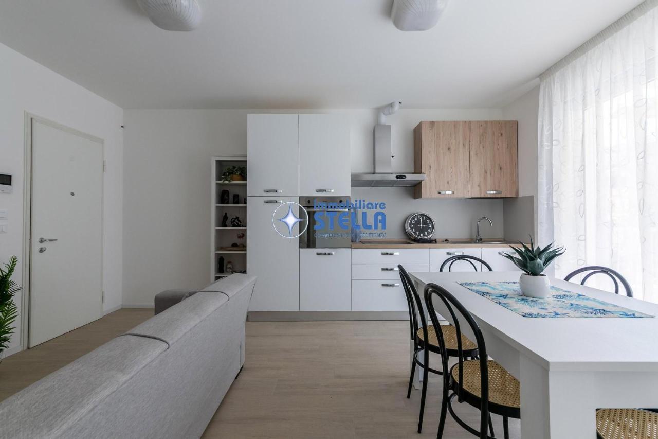 Condominio Medusa ลิโดดิเยโซโล ภายนอก รูปภาพ