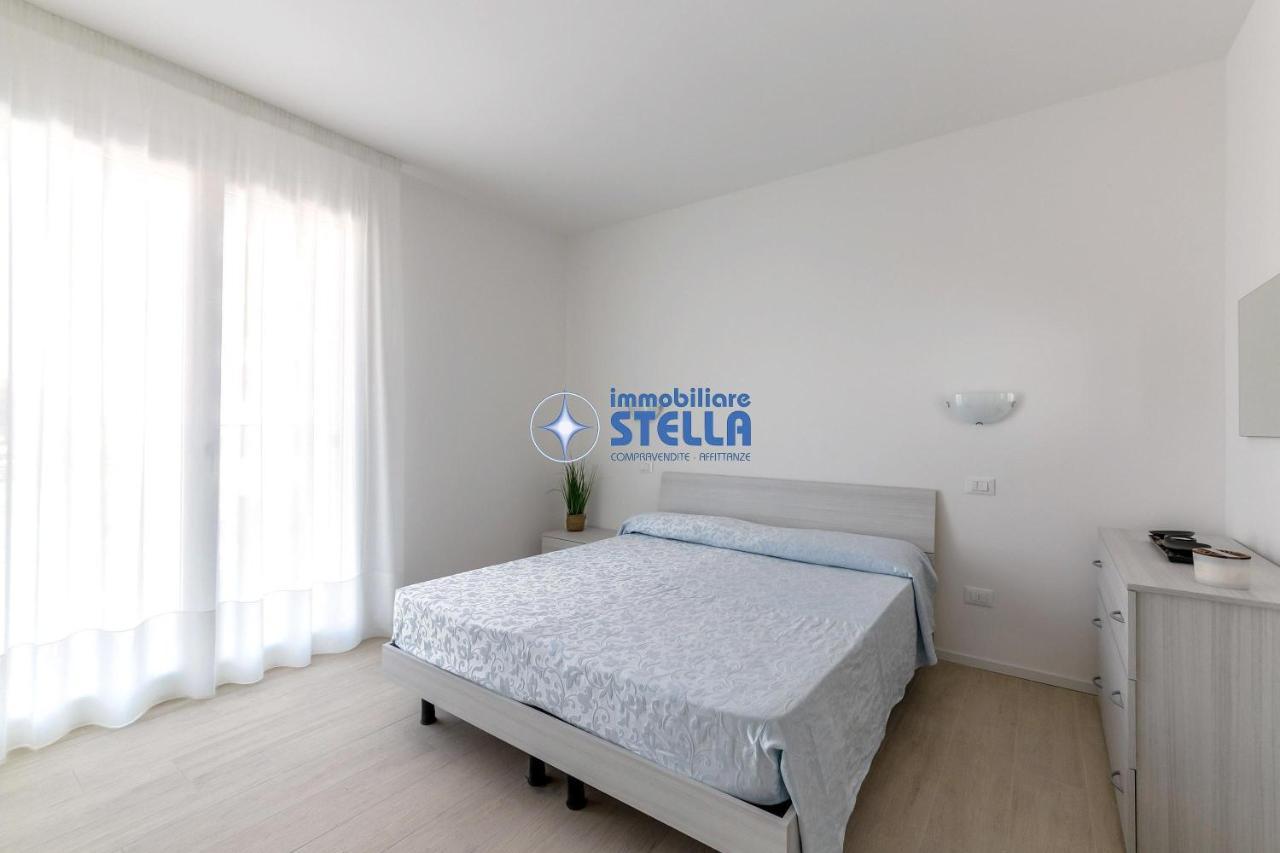 Condominio Medusa ลิโดดิเยโซโล ภายนอก รูปภาพ