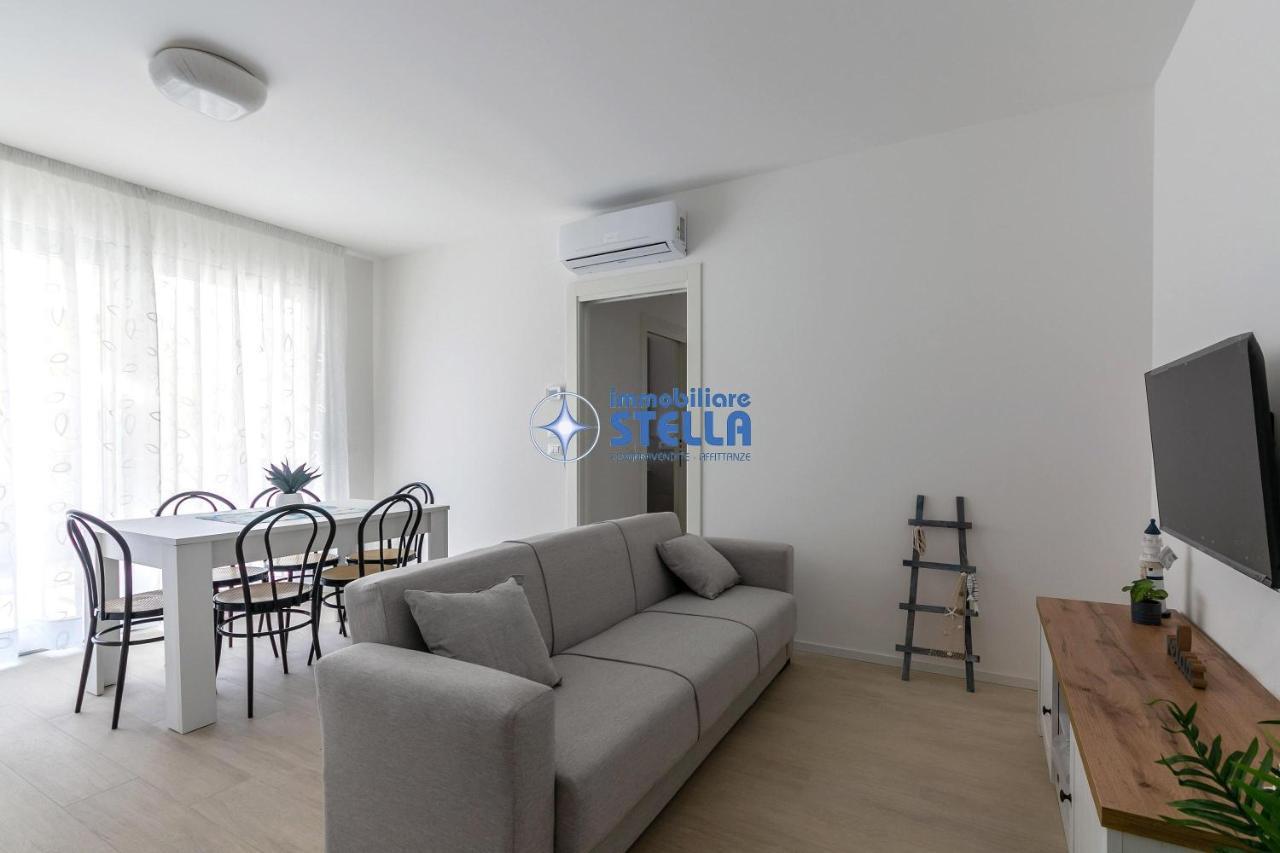 Condominio Medusa ลิโดดิเยโซโล ภายนอก รูปภาพ